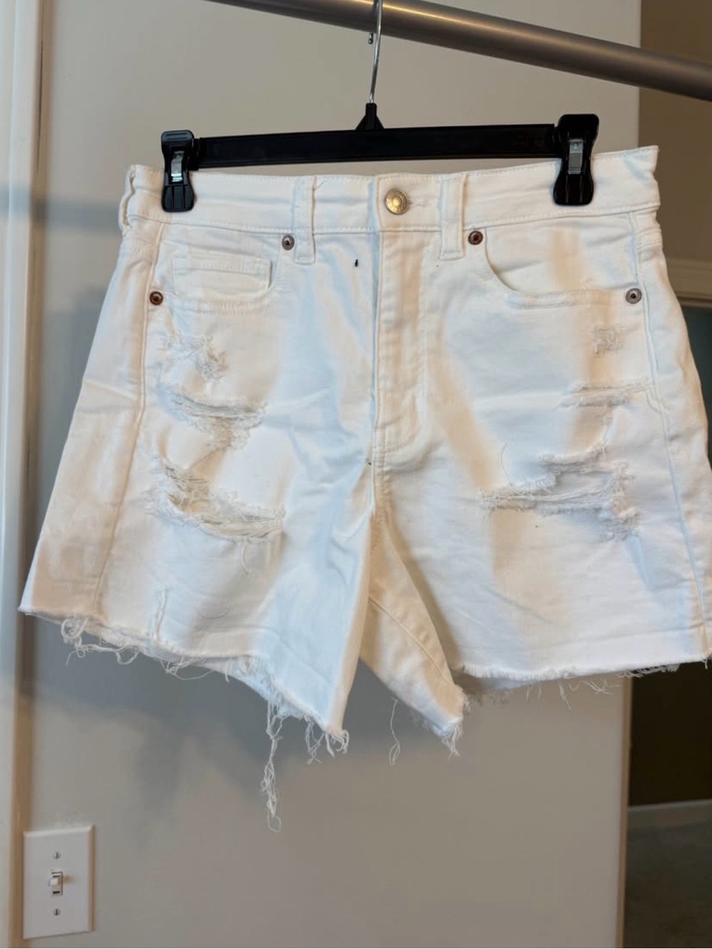 White American Eagle Mom Jean Shorts